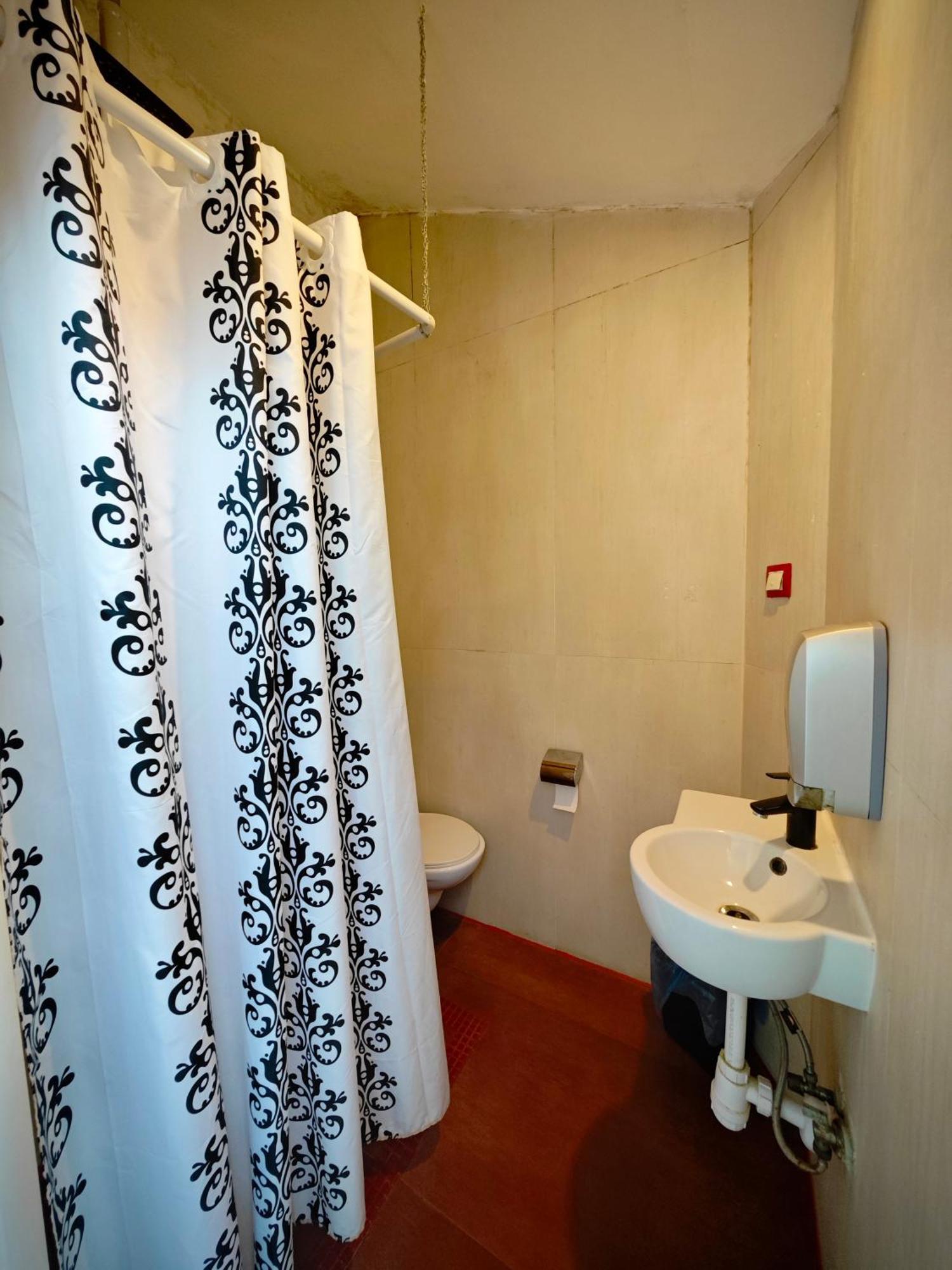 Apartamenty Hoza Attic Studio Varşova Oda fotoğraf